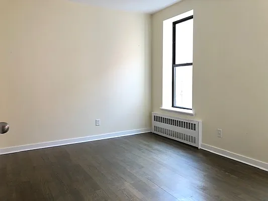 Rented by Lang Realty LLC | media 21