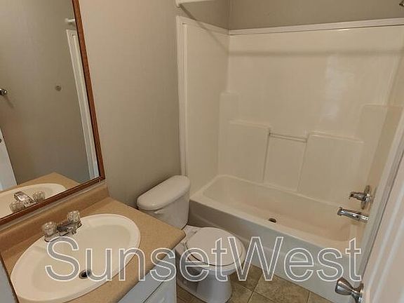 4th image of 613 Sunshine Dr #Suns0613