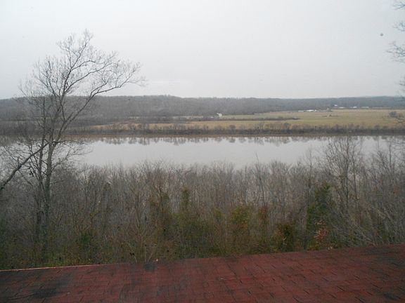 4th image of 275 Meder Ln