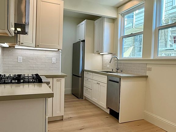 2nd image of 438 Linden St