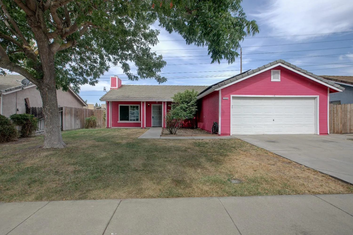 1529 Charlottesville Ln photo 1