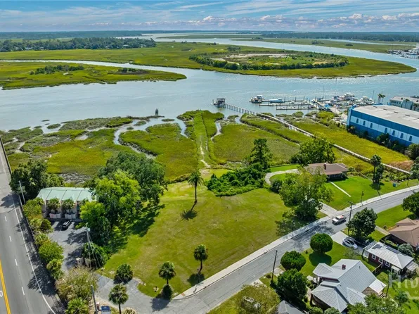 2702 River Drive, Thunderbolt, GA 31404