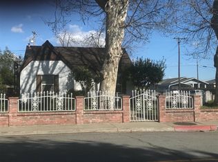 861 5th St, Livingston, CA 95334