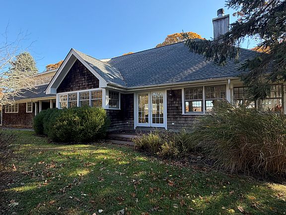 3rd image of 12 Cove Way