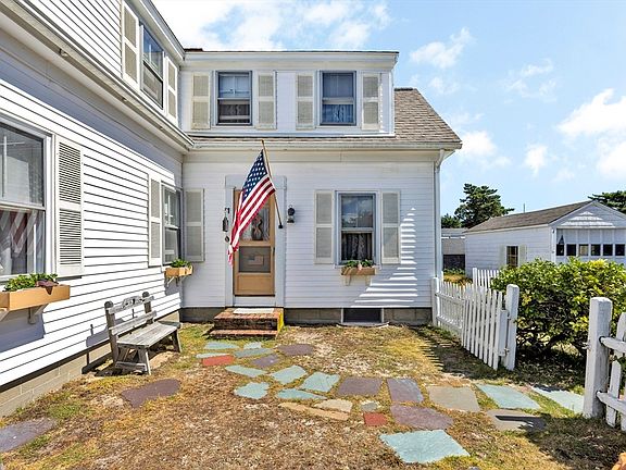 3rd image of 178 School St