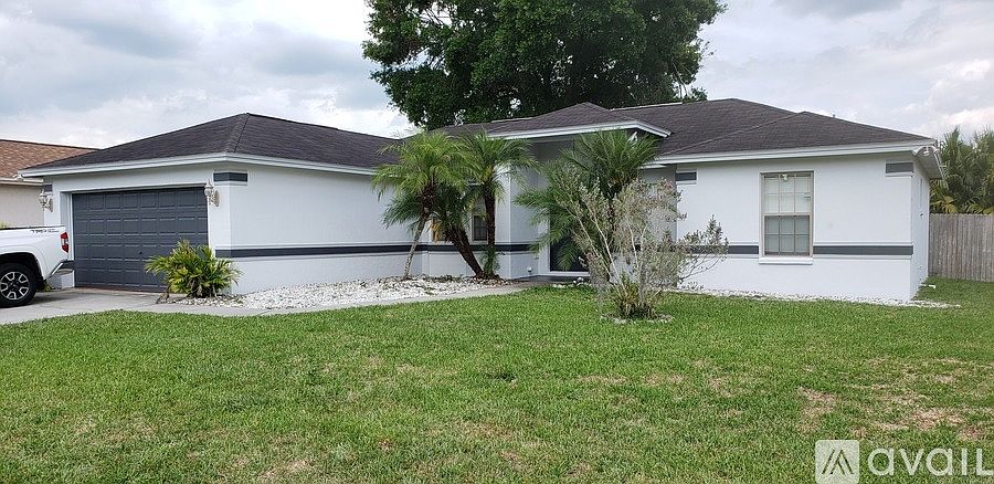 1st image of 8165 Oakhurst Blvd