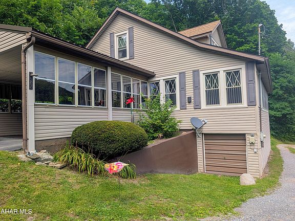 4th image of 7 Wright Blvd