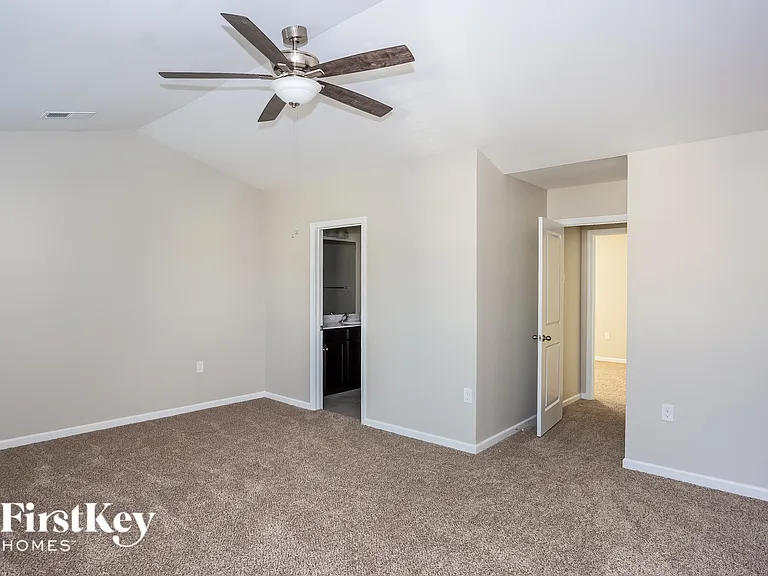1267 Kent Downs Ave SW — Photo 8
