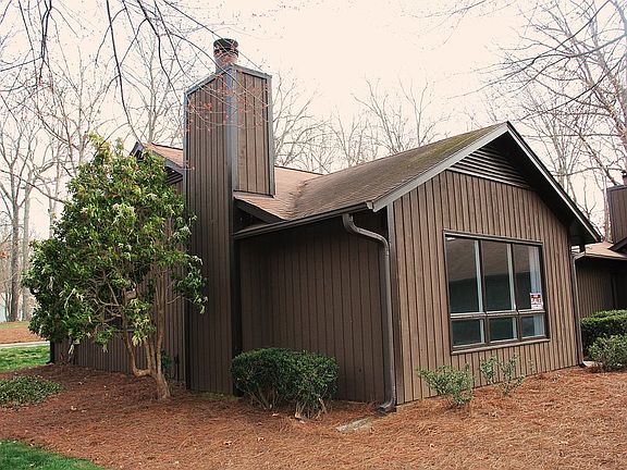 2nd image of 2507 Cottage Pl