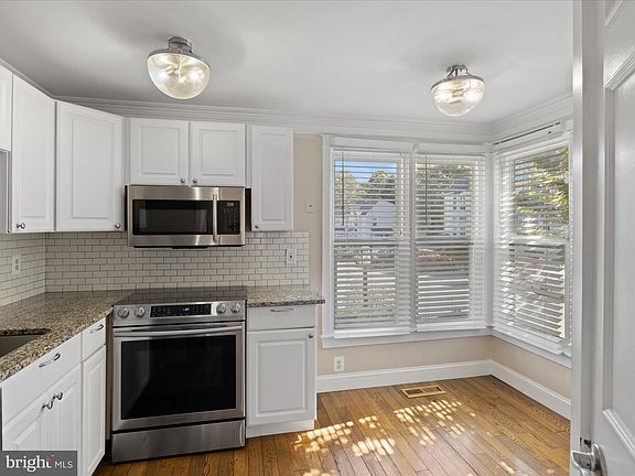 4th image of 6181 Wild Valley Ct