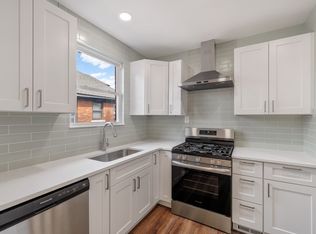 982-984 Nottingham Rd APT 984-3, Grosse Pointe, MI 48230