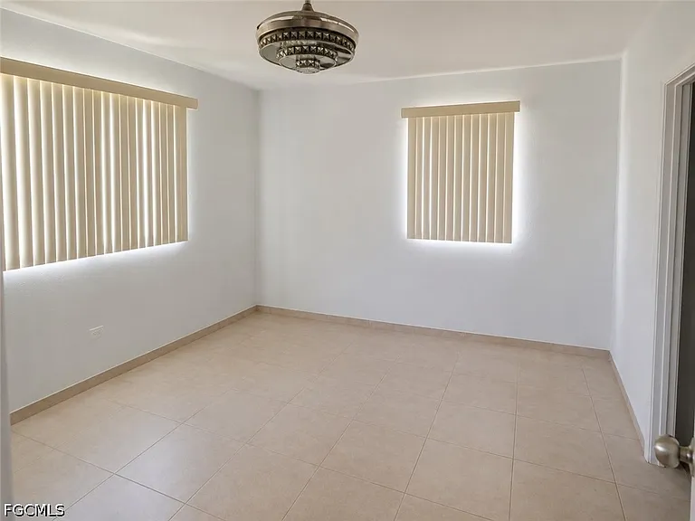 3502 Seminole Ave — Photo 9
