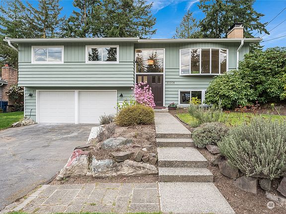 3rd image of 23208 66th Avenue W