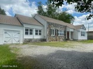 1293 Main St, Andrews, NC 28901