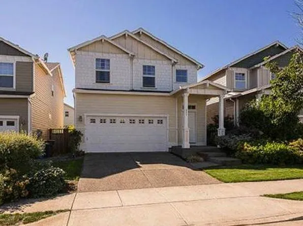 237 NE 56th Ave, Hillsboro, OR 97124