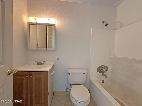 tucson-arizona-87925276 picture