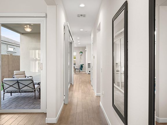 3rd image of 2335 E QUESTA Drive