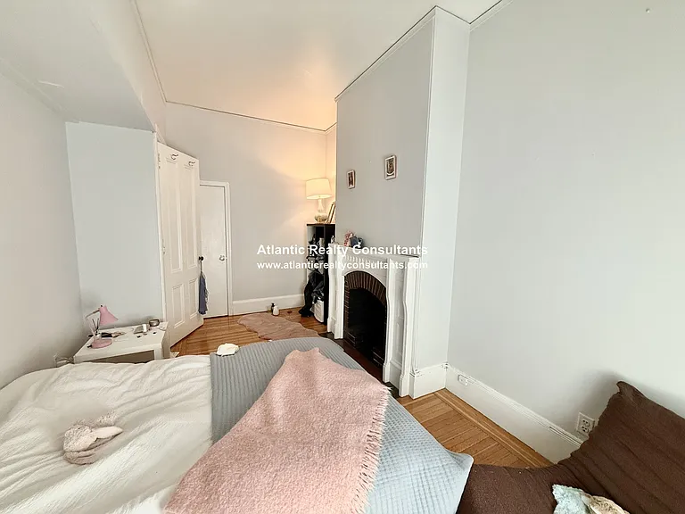 178 Marlborough St #4 — Photo 7
