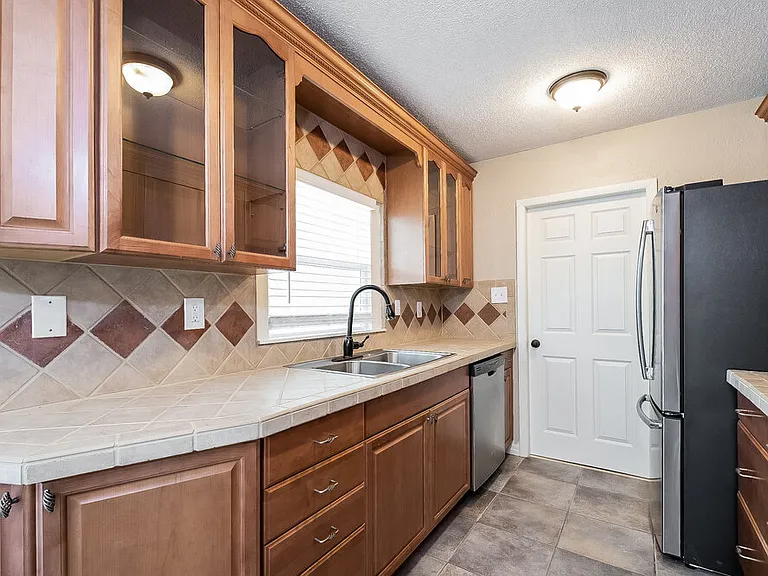 8277 Chesebro Ave — Photo 3