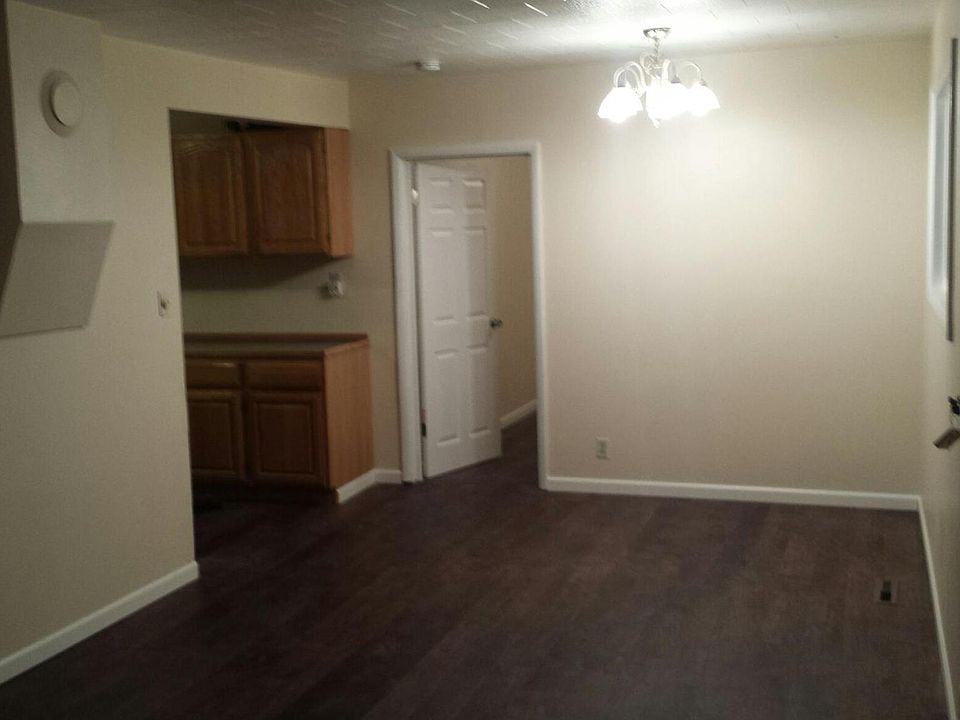 2nd image of 1732 Philips St