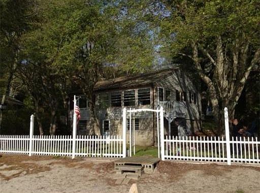 2nd image of 148 Lakeview Blvd