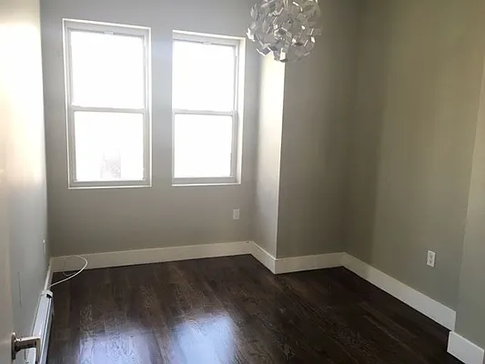 Rented by Yup Realty LLC | media 27