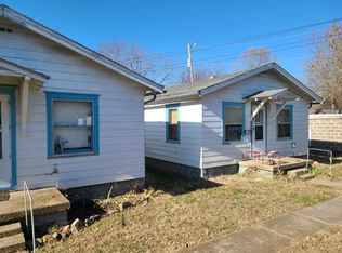 1306 Olive St, Winfield, KS 67156