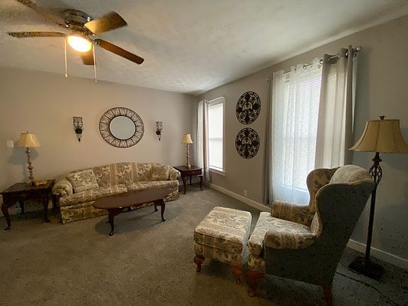 5th image of 401 N Greenville St #D1