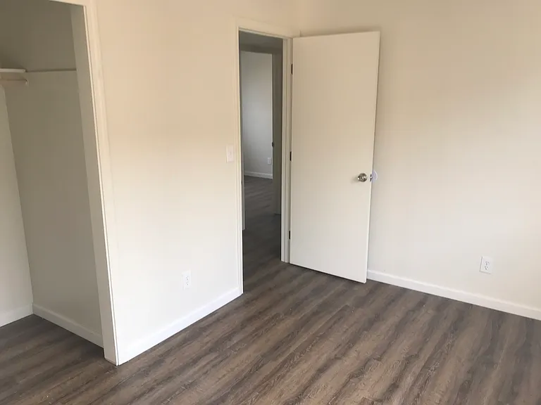 744 E Dennett Ave #104 — Photo 6