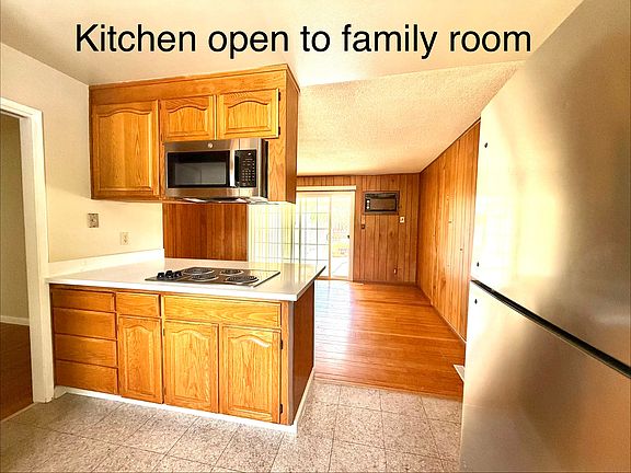2nd image of 1540 Guadalajara Dr