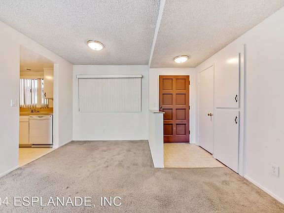 4th image of 504 Esplanade APT 402