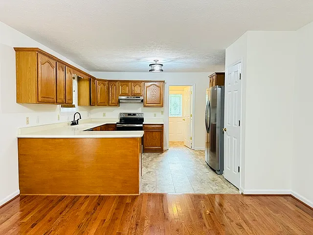 1304 Jollett Rd — Photo 22