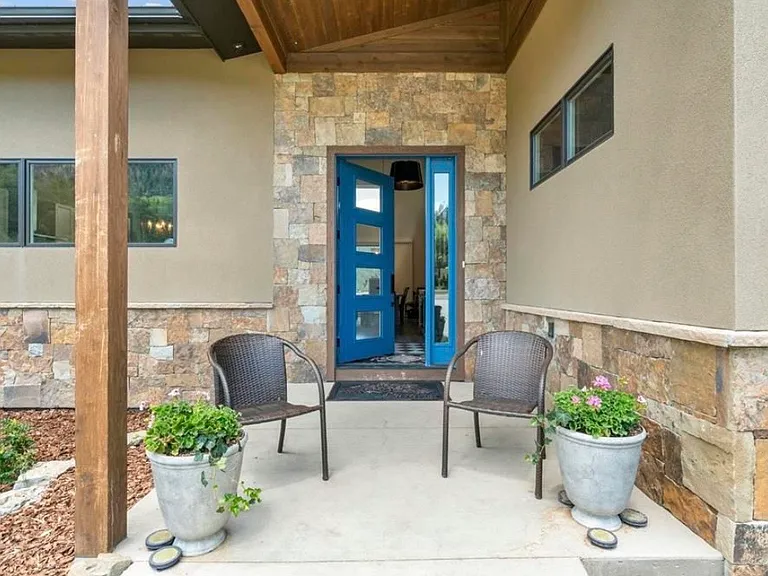1212 Sunrise Ln — Photo 17