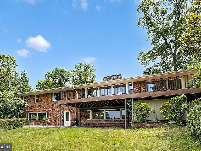 3612 Ridgeway Ter — Photo 7