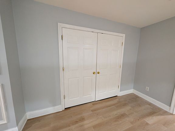 3rd image of 2227 Kemper Ln APT 7