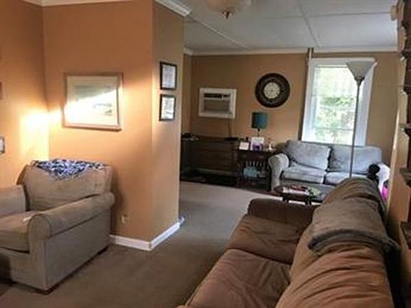 2nd image of 227 Winthrop St #0
