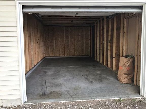 Oversized garage