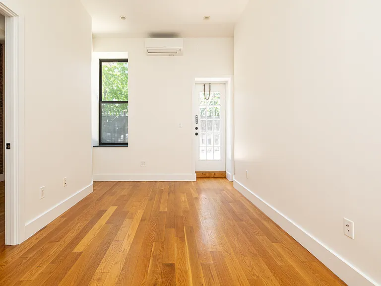 243 E 2nd St #1B — Photo 2