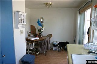 4th image of 949 Crestwood Dr