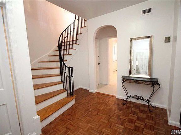 4th image of 80-51 188th St
