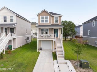 21 Island Breeze Ln, Beaufort, SC 29907