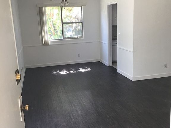 2nd image of 3636 Mentone Ave #8881799