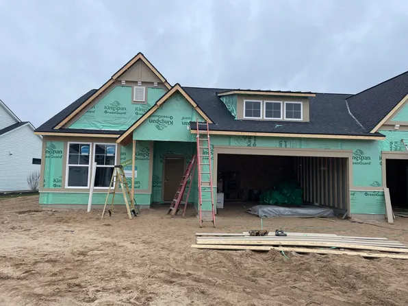 5510 Isle River Dr NE, Belmont, MI 49306