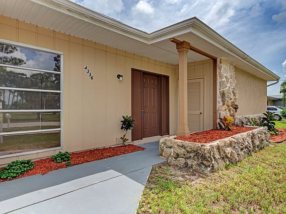 5th image of 4336 Wesley Ln