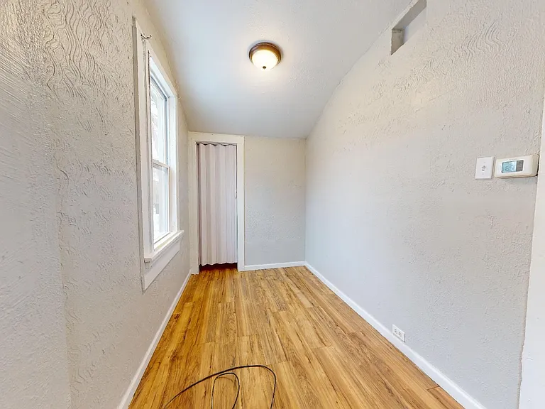 3344 Seymour Ave — Photo 8