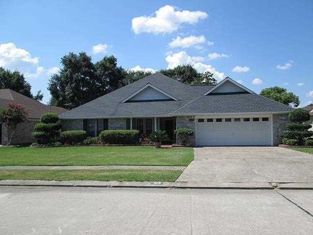 1st image of 313 Yorkshire Ln