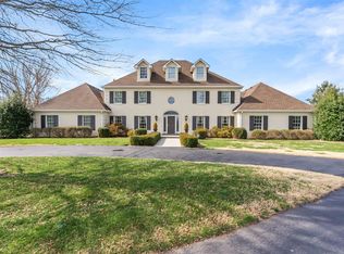 3011 Springwood Dr, Bowling Green, KY 42104