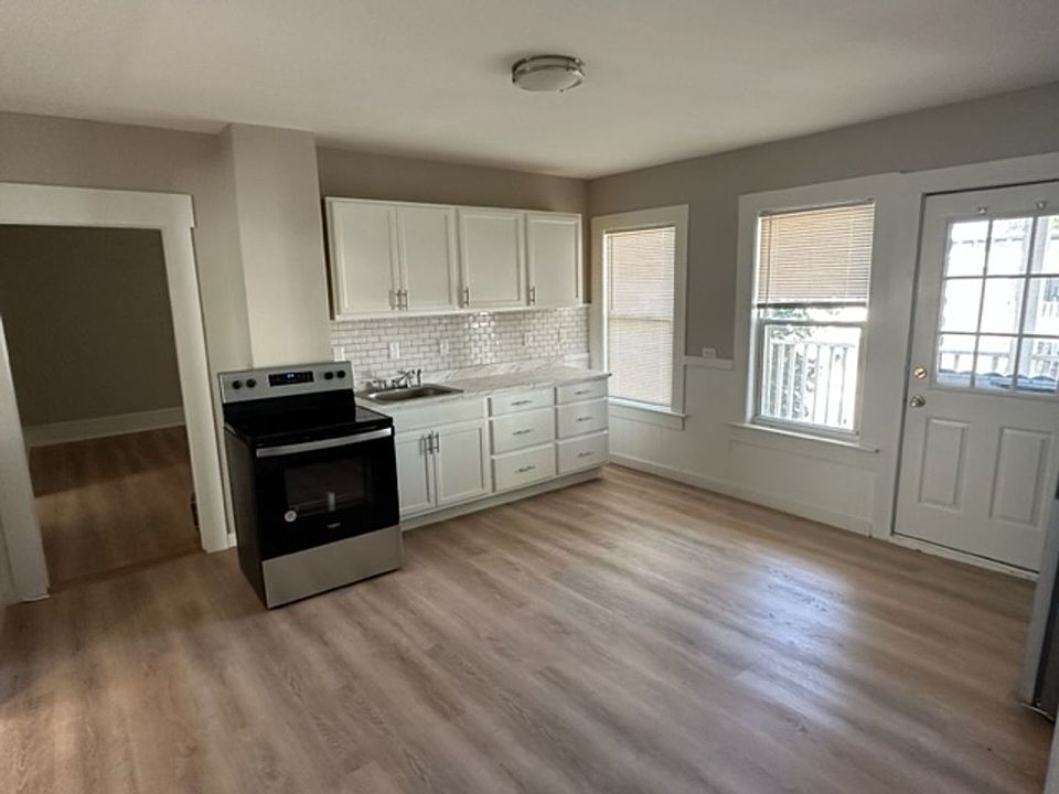1st image of 490 Lake Ave #407B