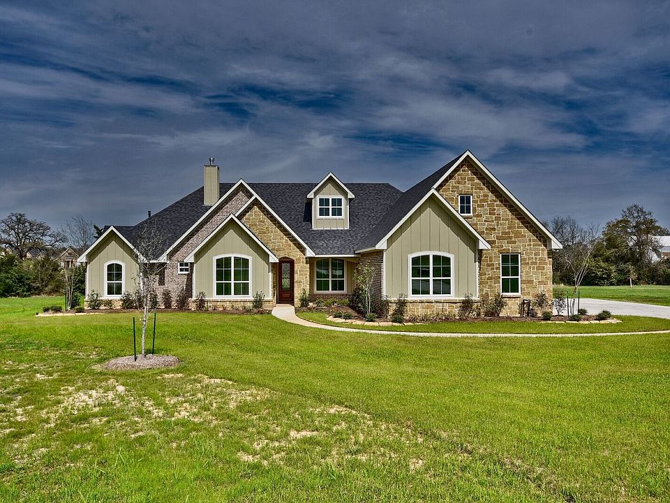 1st image of 150 Rolling Oaks Ln