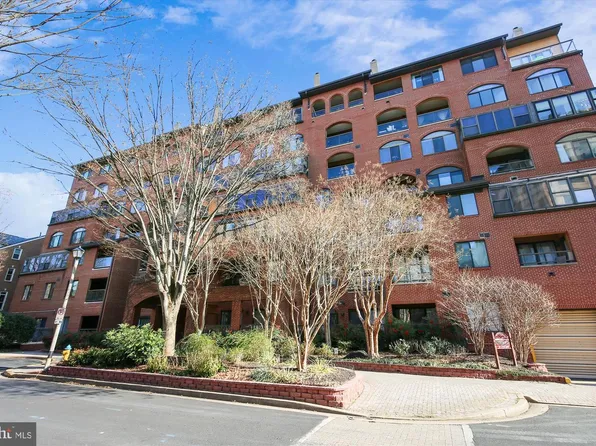 1029 N Stuart St APT 413, Arlington, VA 22201